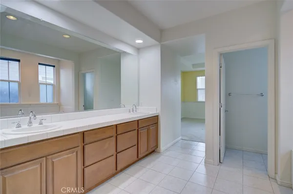 $998,000 | 253 Silver Oak Drive, Paso Robles, CA 93446