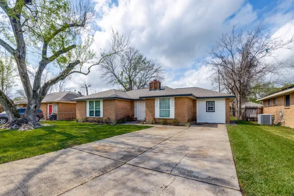 $199,000 | 803 Knob Hollow Street, Channelview, TX 77530