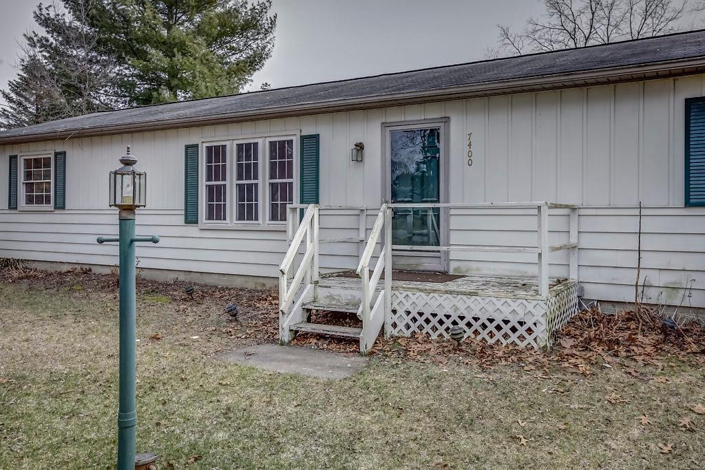 7400 Centerhill Road Brighton, MI 48116 - Photo 2 of 25 Photo 2