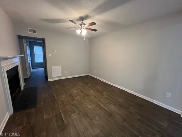 $1,100 | 2909 Spring Garden Street, Greensboro, NC 27403