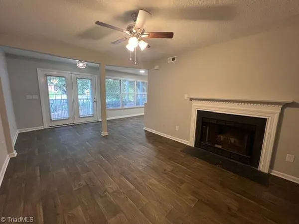 $1,100 | 2909 Spring Garden Street, Greensboro, NC 27403