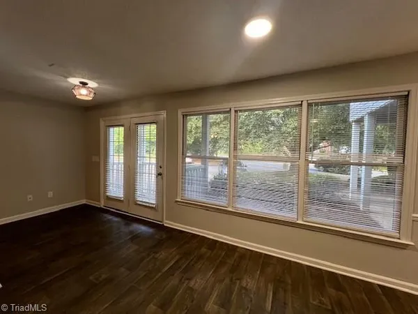 $1,100 | 2909 Spring Garden Street, Greensboro, NC 27403