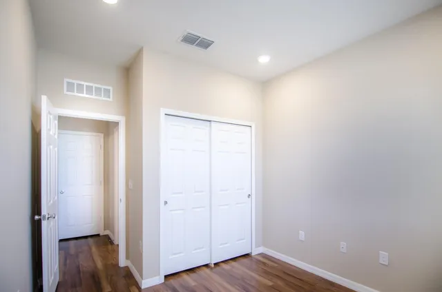 $2,800 | 5600 Northwest Pine Trail Circle, Port St. Lucie, FL 34983