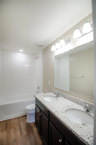 $2,800 | 5600 Northwest Pine Trail Circle, Port St. Lucie, FL 34983