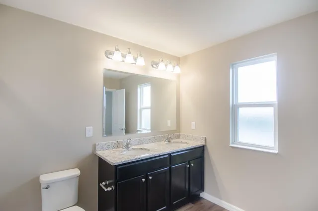 $2,800 | 5600 Northwest Pine Trail Circle, Port St. Lucie, FL 34983