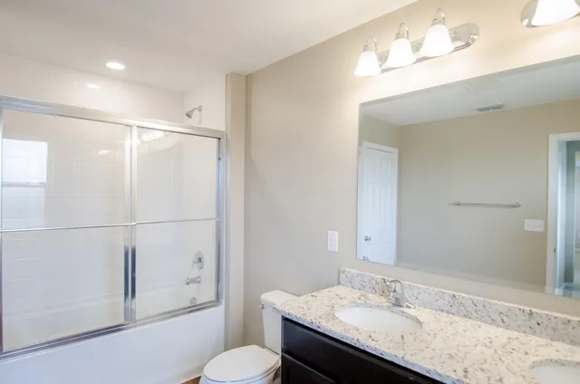 $2,800 | 5600 Northwest Pine Trail Circle, Port St. Lucie, FL 34983