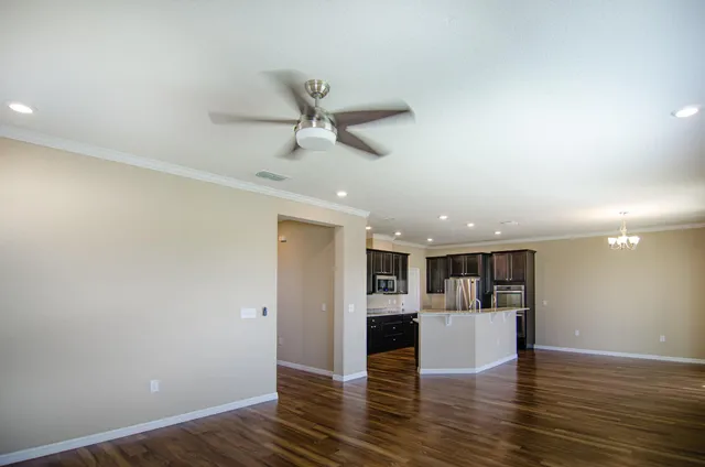 $2,800 | 5600 Northwest Pine Trail Circle, Port St. Lucie, FL 34983