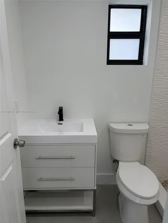 $3,800 | 2421 Northwest 153rd Street, Miami Gardens, FL 33054