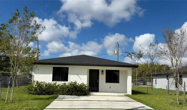 $3,800 | 2421 Northwest 153rd Street, Miami Gardens, FL 33054