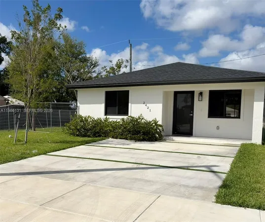 $3,800 | 2421 Northwest 153rd Street, Miami Gardens, FL 33054