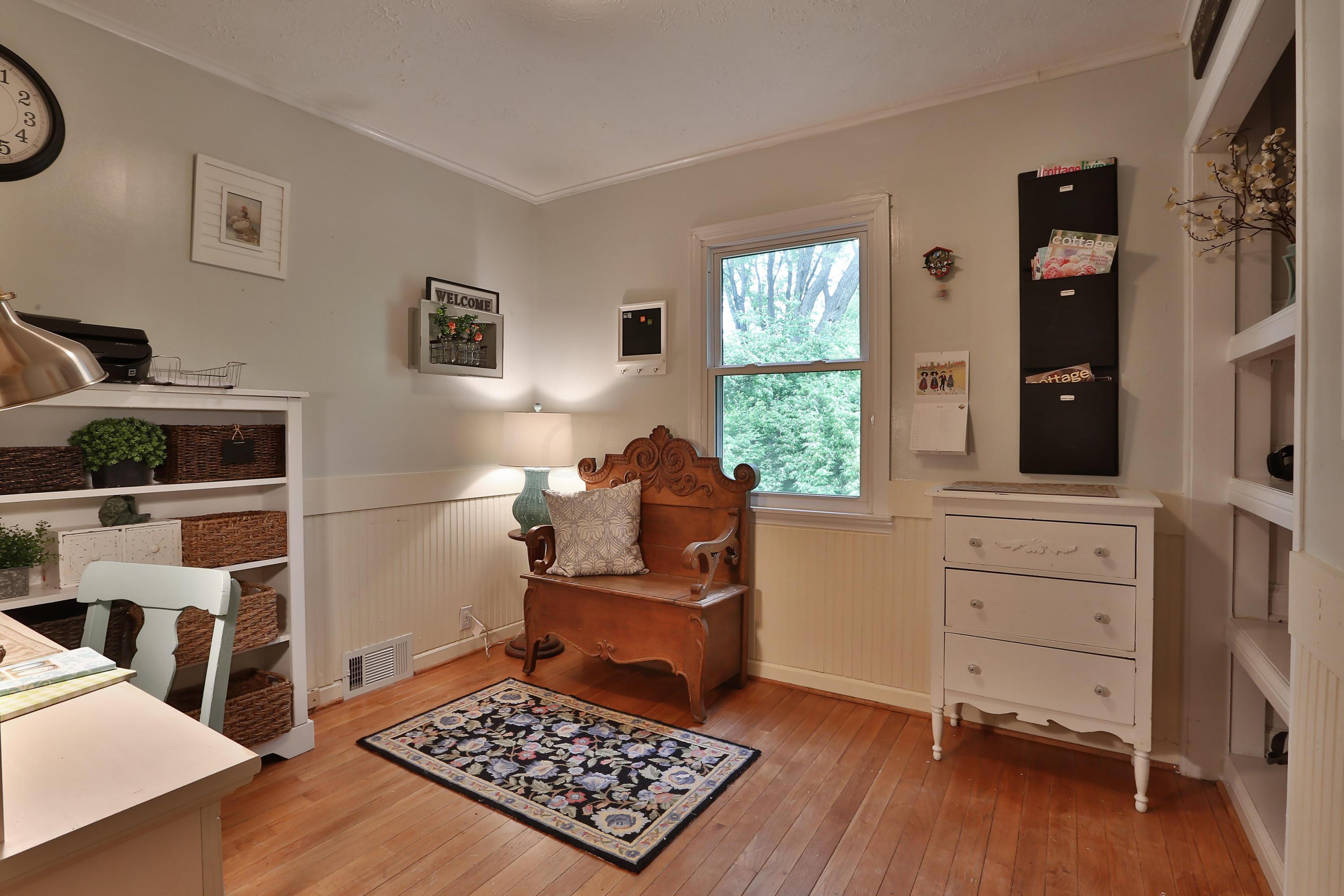 6464 Linworth Road Columbus, OH 43085 - Photo 19 of 39