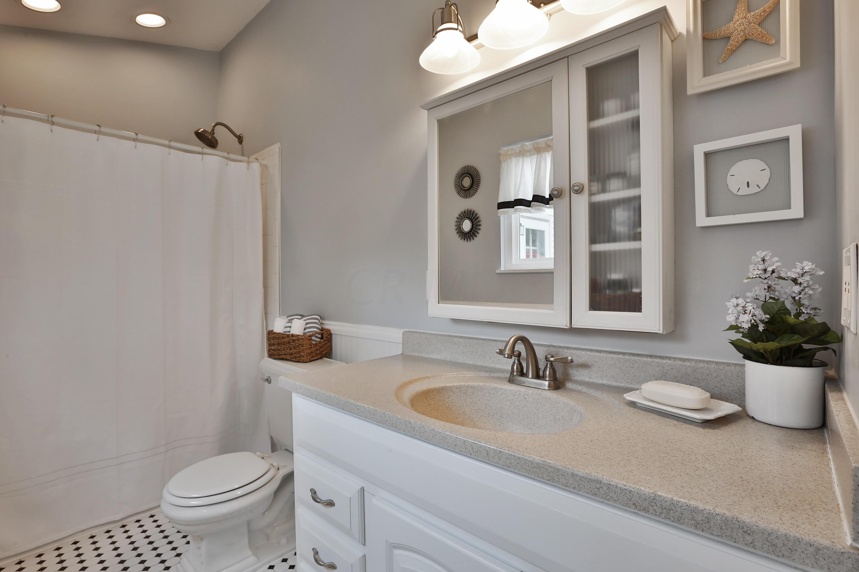6464 Linworth Road Columbus, OH 43085 - Photo 28 of 39