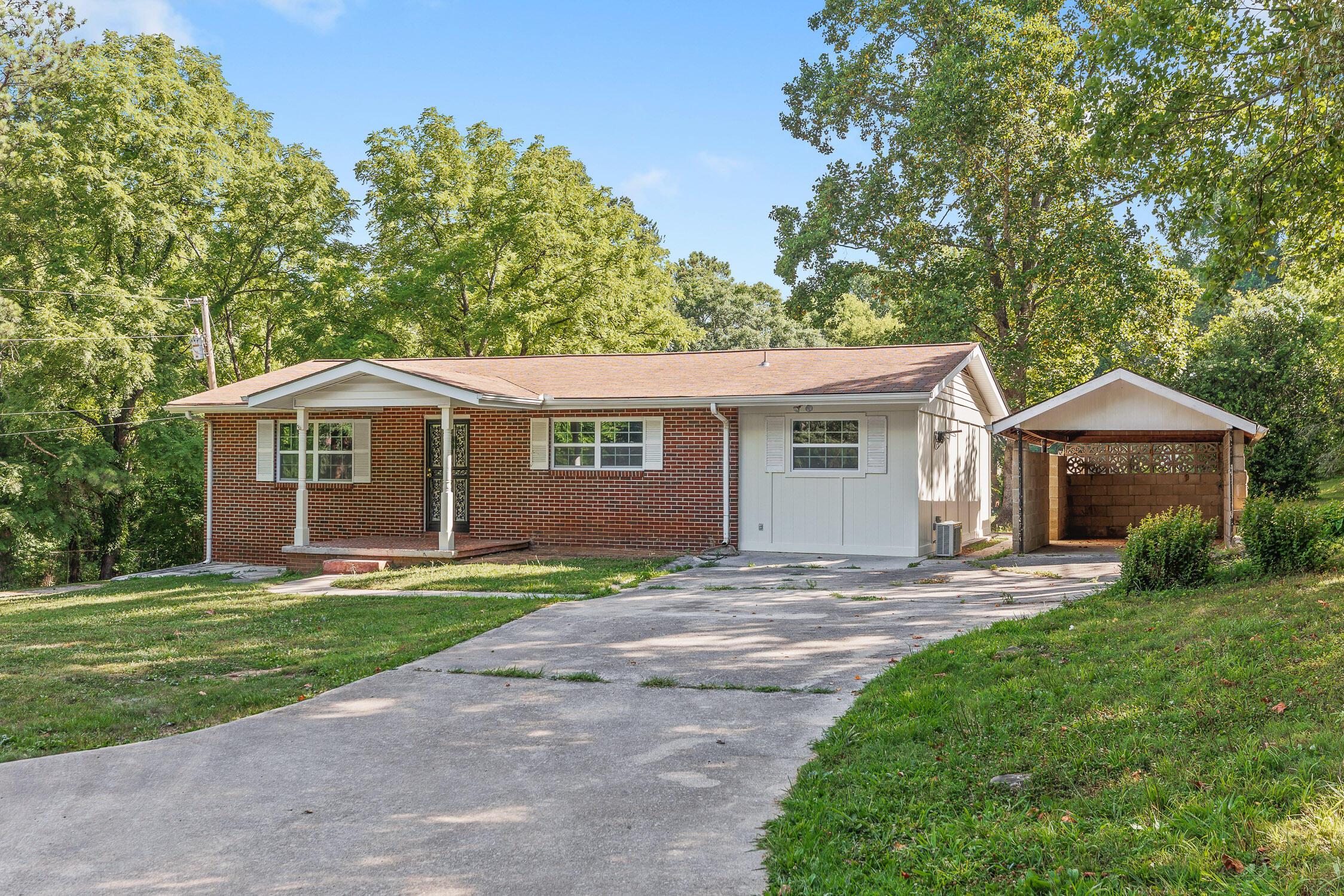 927 North Sanctuary Road Chattanooga, TN 37421 - Photo 3 of 32 Santuary-25