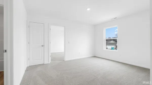 $332,290 | 966 Miller Wds Way, New Haven, IN 46774