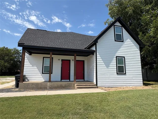 $1,300 | 101 Lane Avenue, Unit 1, Cleburne, TX 76033