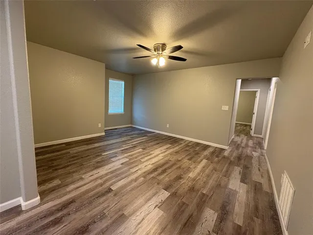 $1,300 | 101 Lane Avenue, Unit 1, Cleburne, TX 76033