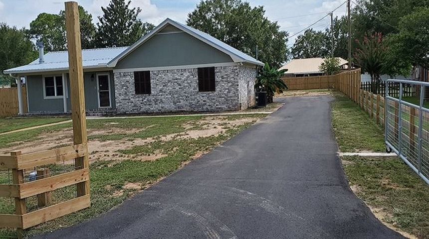 217 West Pedigo Avenue Foley, AL 36535 - Photo 2 of 22