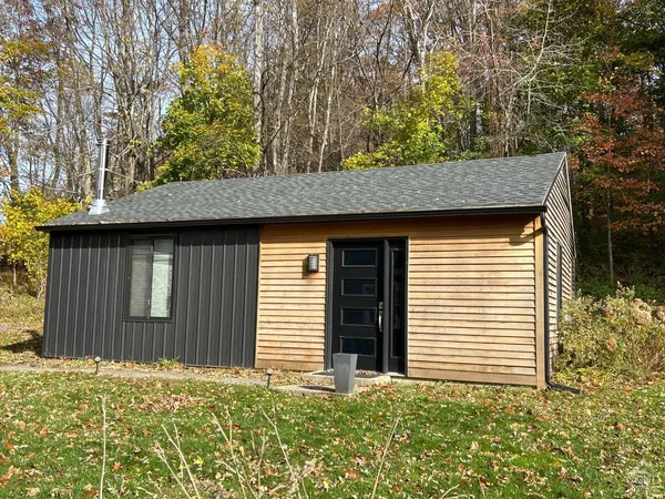 $1,600 | 123 B Sharon Road, Millerton, NY 12546