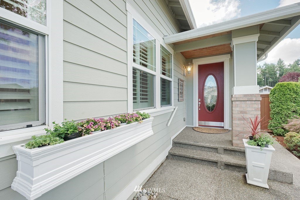 8700 Bainbridge Loop Northeast Lacey, WA 98516 - Photo 2 of 25
