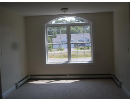 22 Cardinal Circle Standish, ME 04084 - Photo 10 of 15 Interior Space/Layout.
