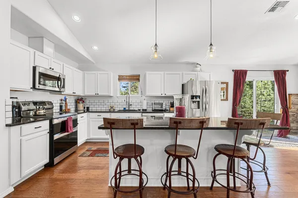 $429,000 | 31297 East Dodd Creek Lane, Davenport, WA 99122