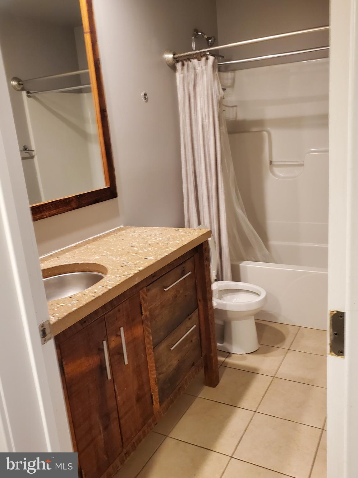 1211 South Charles Street, Unit 5 Baltimore, MD 21230 - Photo 14 of 16 Bathroom #1B
