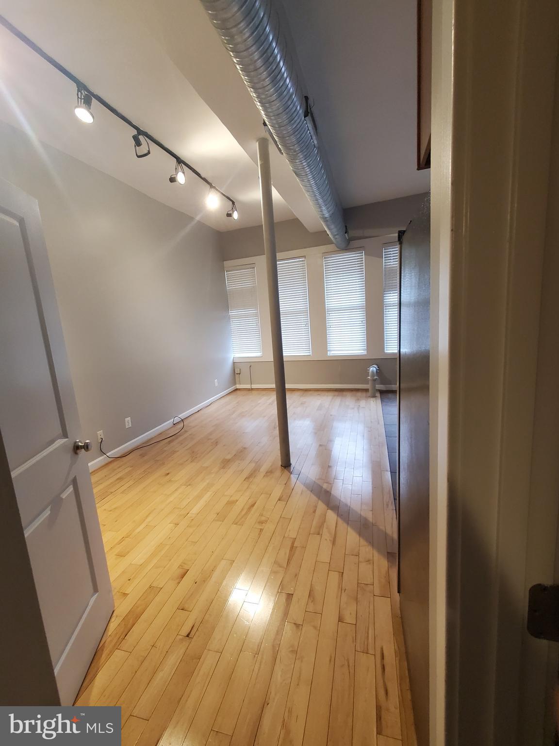 1211 South Charles Street, Unit 5 Baltimore, MD 21230 - Photo 4 of 16 Livingroom A