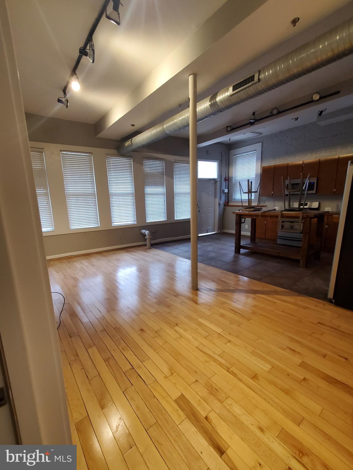 1211 South Charles Street, Unit 5 Baltimore, MD 21230 - Photo 5 of 16 Livingroom B