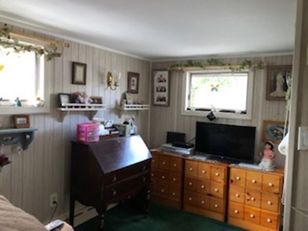 178 Dickinson Street Fall River, MA 02721 - Photo 12 of 14 Gallery Image 12