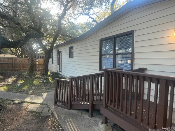 $1,650 | 24815 Aue Road, San Antonio, TX 78257