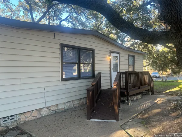$1,650 | 24815 Aue Road, San Antonio, TX 78257