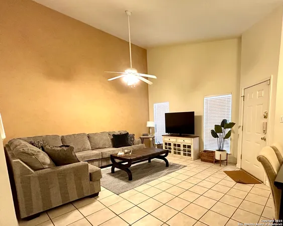 $1,750 | 42 Chapel Hill Circle, San Antonio, TX 78240
