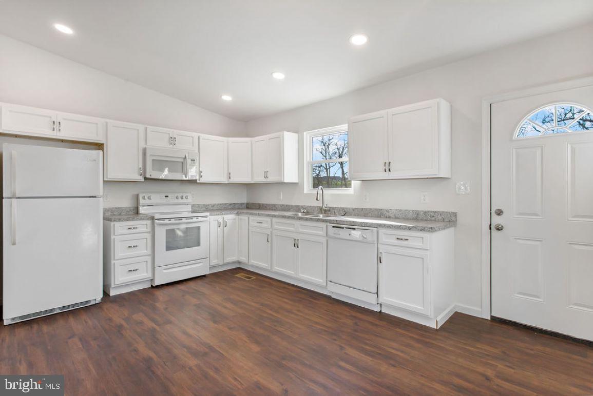 2171 White Hall Road Littlestown, PA 17340 - Photo 5 of 30