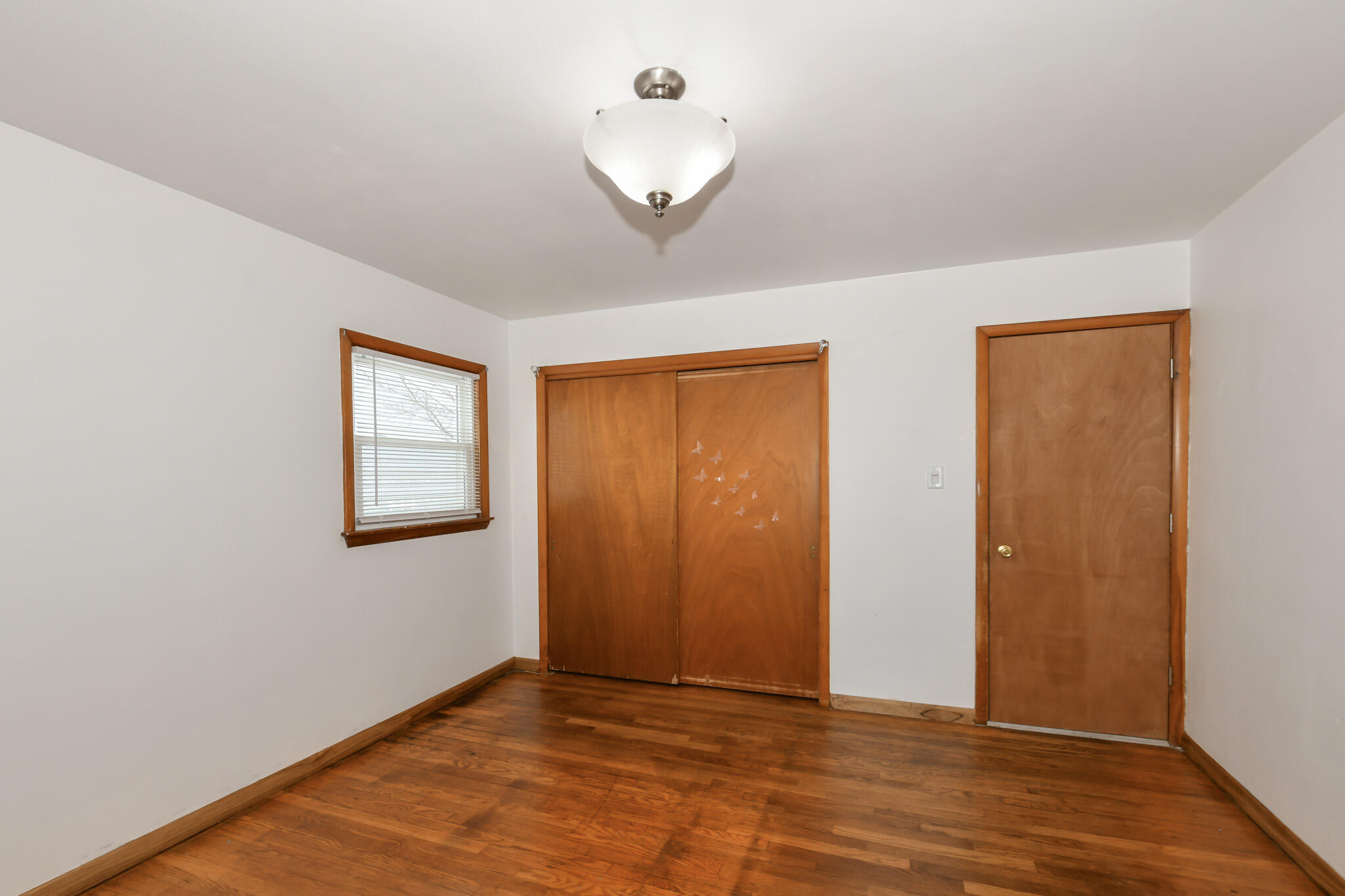 2566 South 64th Street Milwaukee, WI 53219 - Photo 16 of 31 HEN_0671