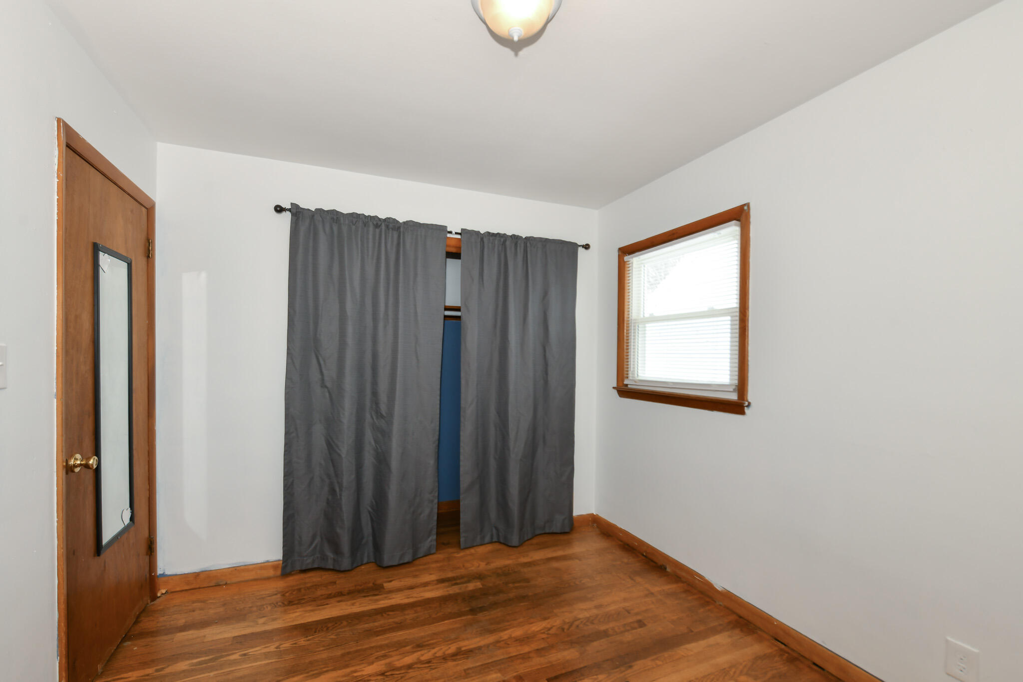 2566 South 64th Street Milwaukee, WI 53219 - Photo 19 of 31 HEN_0669