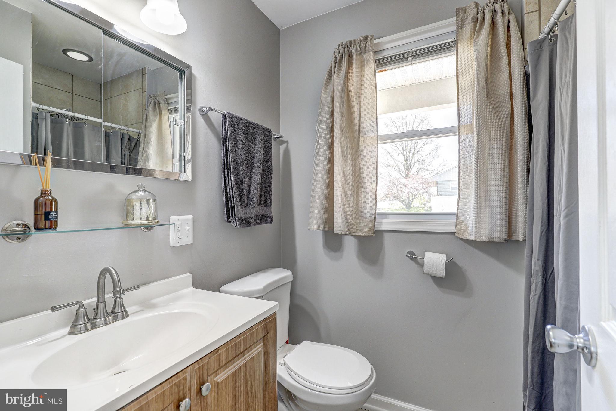 500 Garnett Road Joppa, MD 21085 - Photo 13 of 29 Primary Bedroom Suite Bath