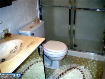 1105 Delaire Landing Road Philadelphia, PA 19114 - Photo 9 of 12 Bathroom