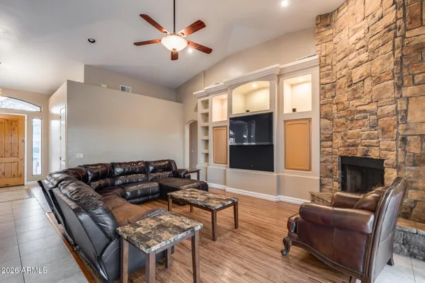 $1,149,900 | 2742 East Villa Park Court, Gilbert, AZ 85298