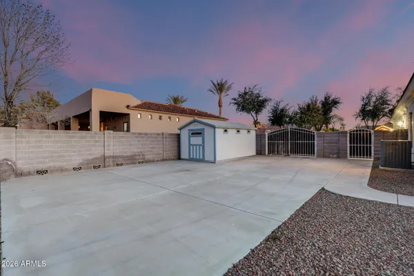 $1,149,900 | 2742 East Villa Park Court, Gilbert, AZ 85298