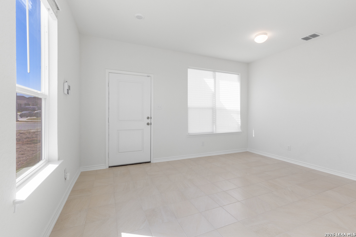 9519 Lochridge Pike Converse, TX 78109 - Photo 13 of 30