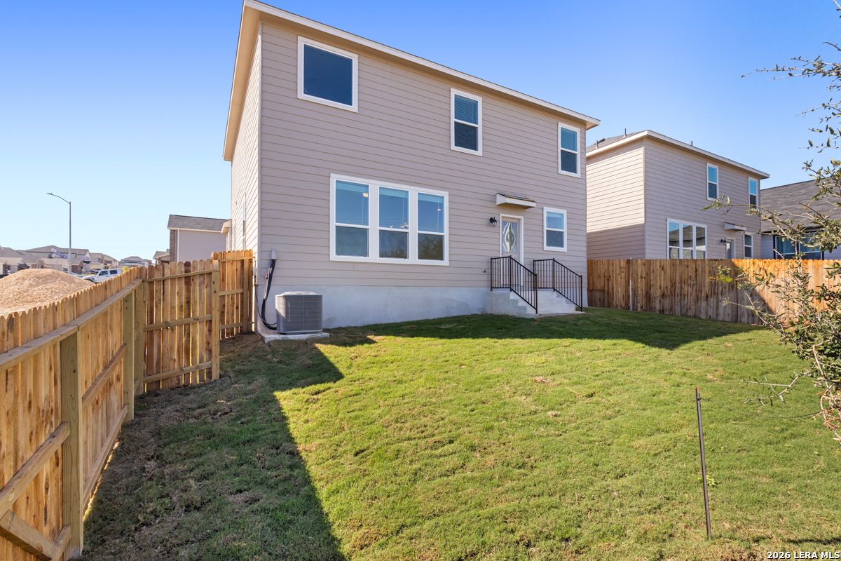 9519 Lochridge Pike Converse, TX 78109 - Photo 10 of 30