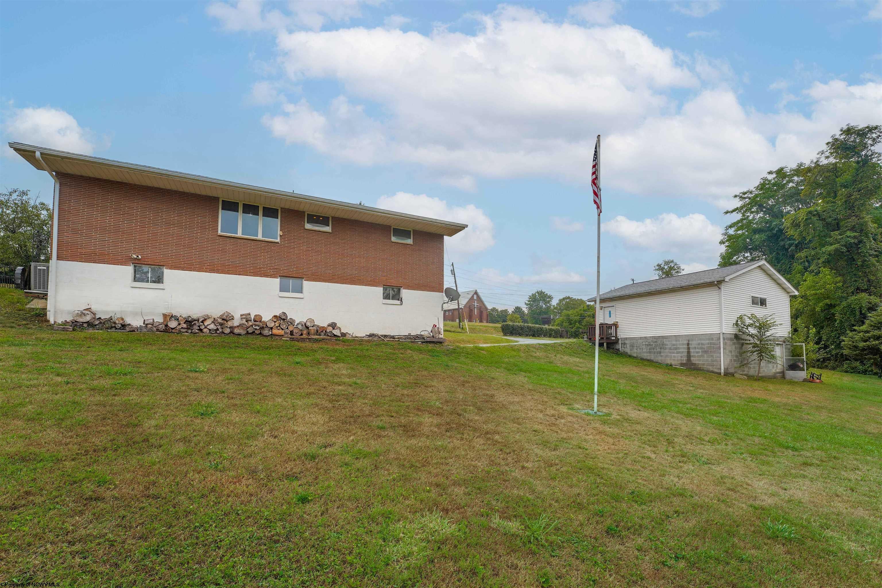 767 Fairchance Road Morgantown, WV 26508 - Photo 8 of 29 Gallery Image 8