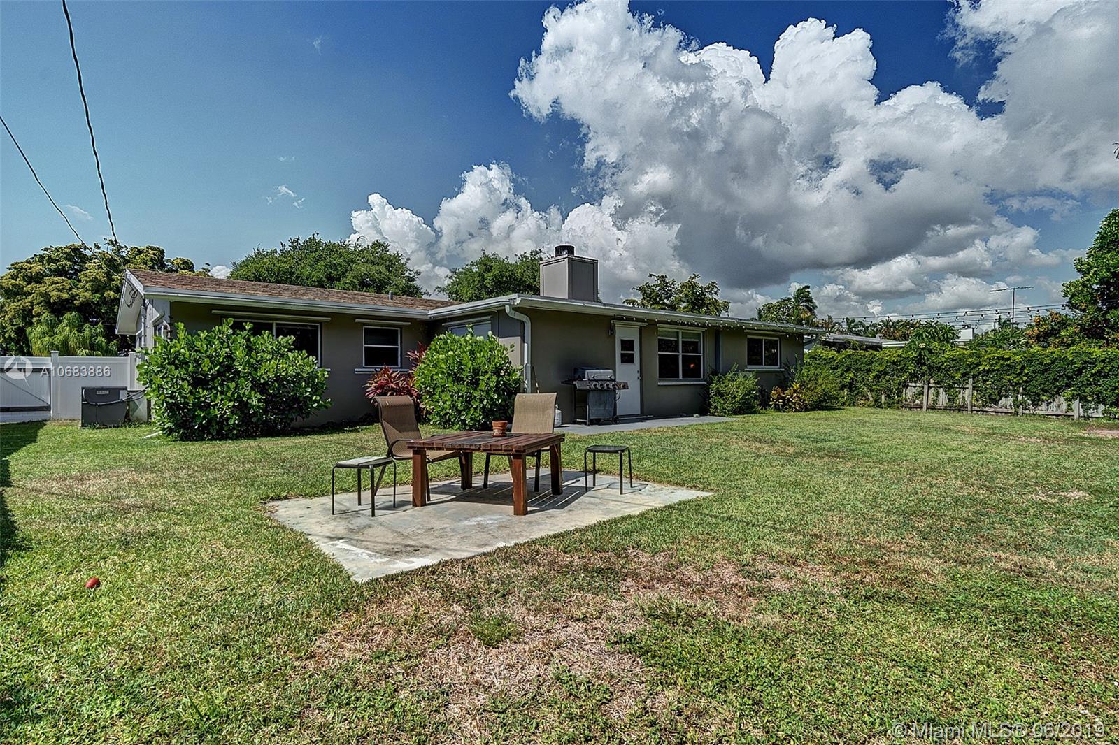 305 Northeast 28th Terrace Boca Raton, FL 33431 - Photo 19 of 26