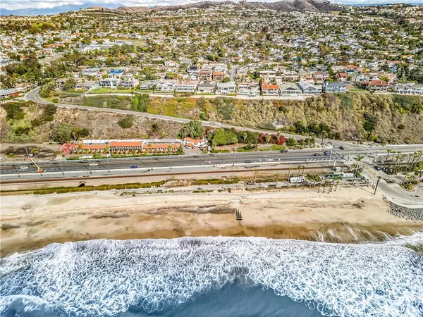 $3,650,000 | 34781 Camino Capistrano, Dana Point, CA 92624