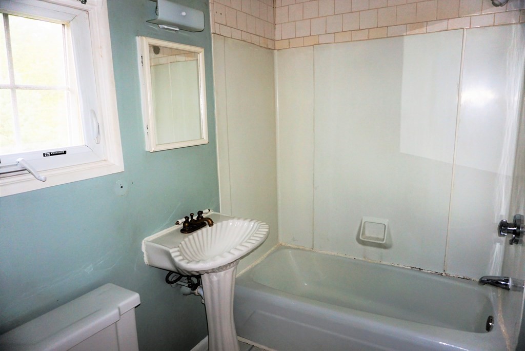 5 Fairview Park Road, Unit 3 Sturbridge, MA 01566 - Photo 11 of 16