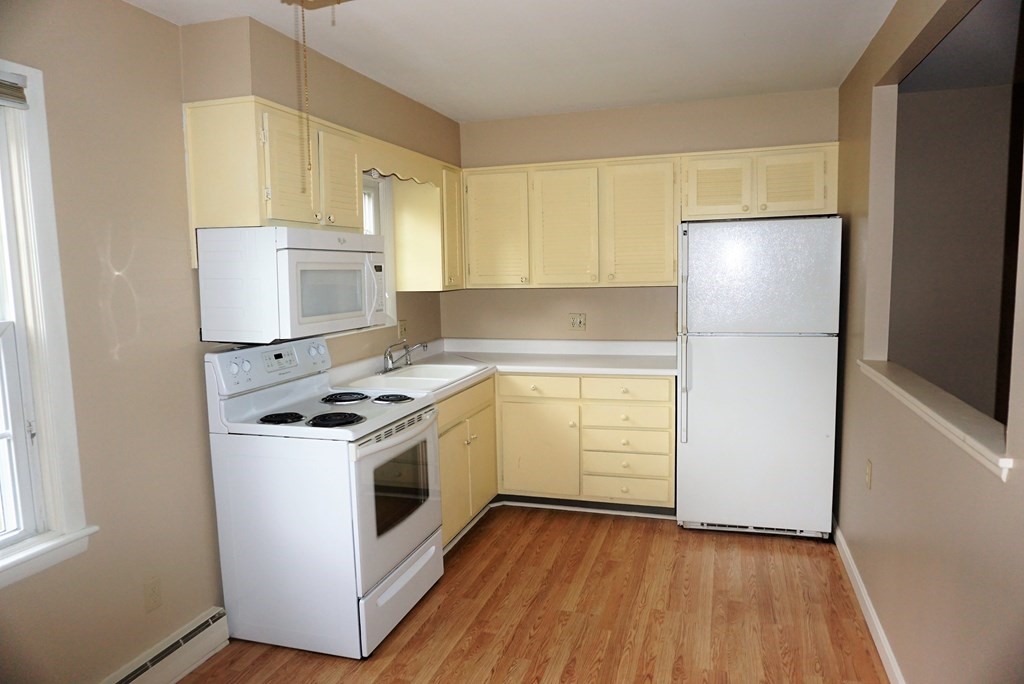 5 Fairview Park Road, Unit 3 Sturbridge, MA 01566 - Photo 5 of 16