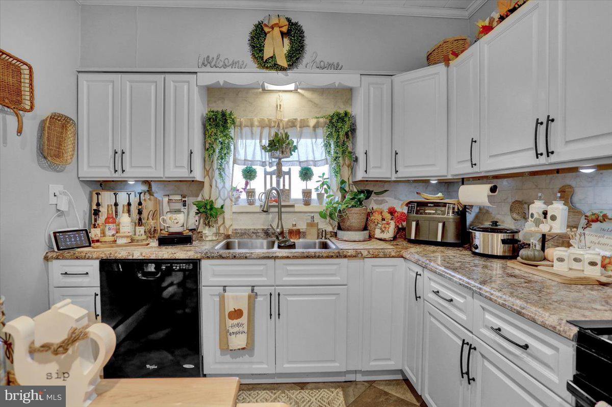 217 West Lancaster Avenue Reading, PA 19607 - Photo 12 of 28 Gallery Image 12