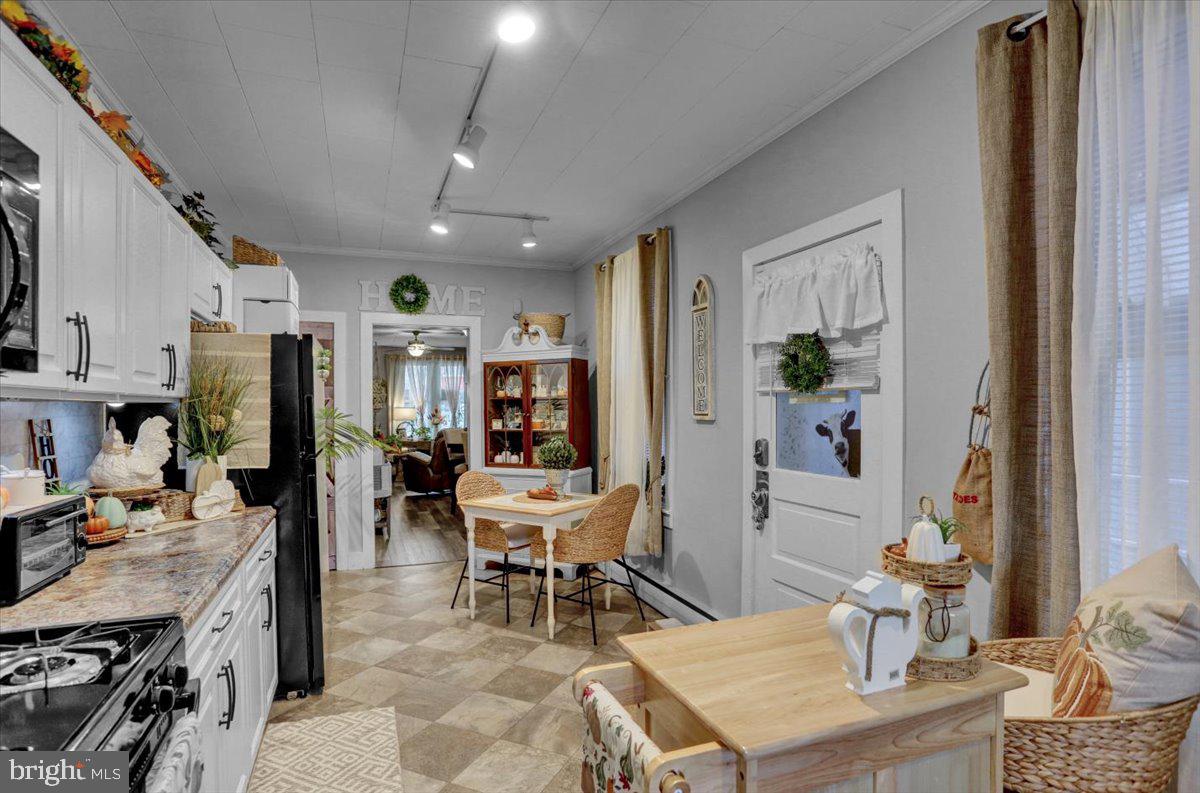 217 West Lancaster Avenue Reading, PA 19607 - Photo 14 of 28 Gallery Image 14