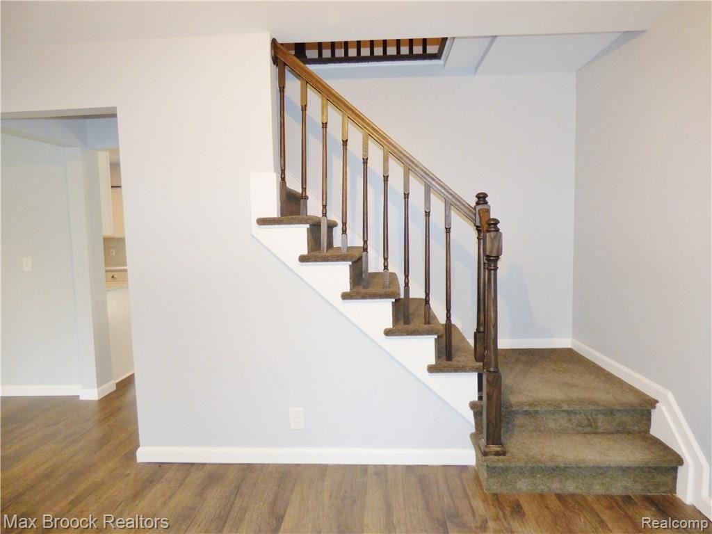 3318 Winchester Road West Bloomfield, MI 48322 - Photo 5 of 28