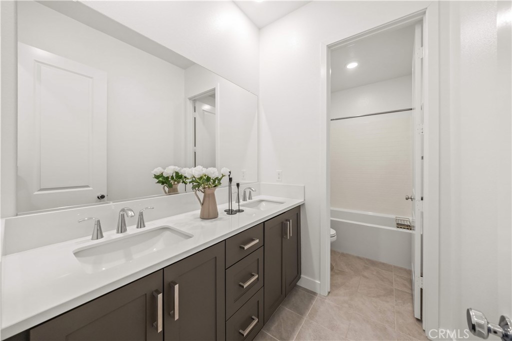 203 Abacus Irvine, CA 92618 - Photo 24 of 62